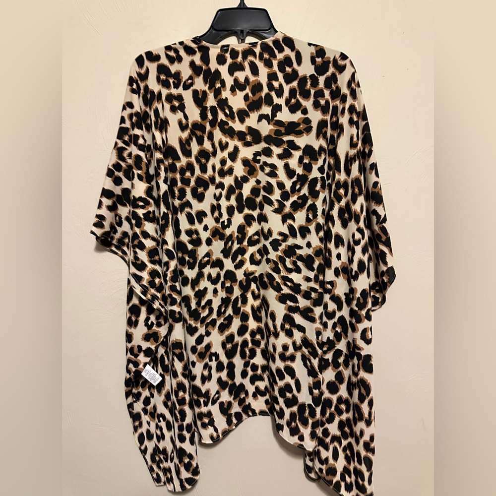 Maurices Leopard Print Kimono - Picture 2 of 4